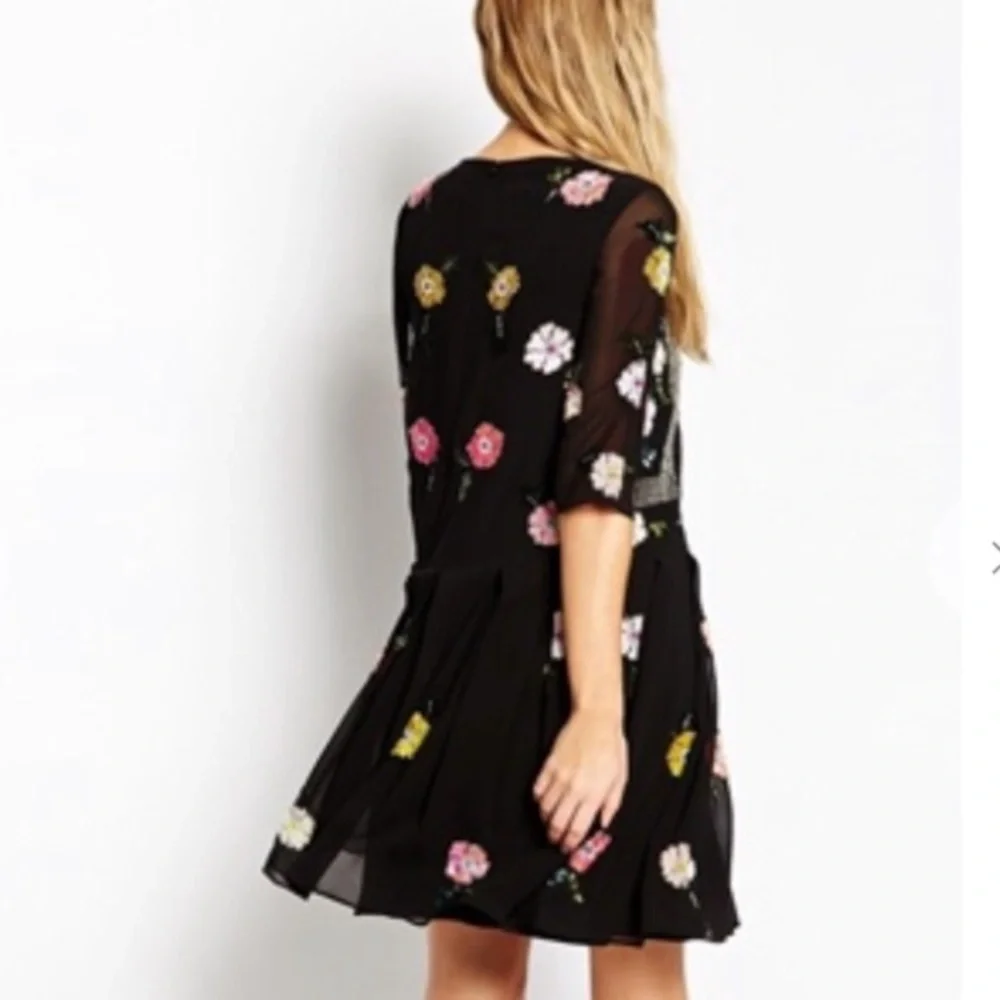 Needle&thread embellished black floral Locket dress size 2 - Picture 6 of 13